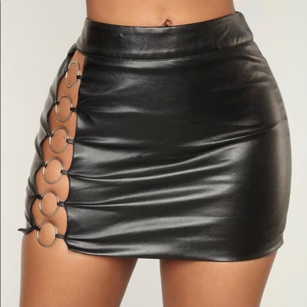 Come Through Skirt - Picture 1 of 3